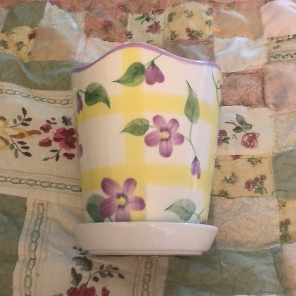 Teleflora Other - DONATED Teleflora Flower Pot